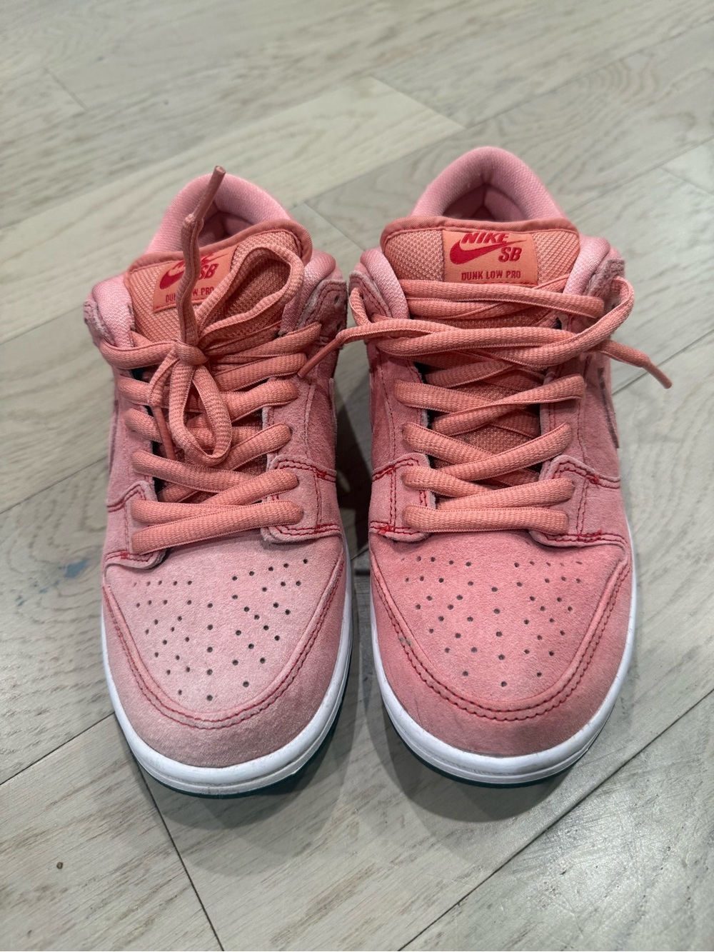Nike Low Top Sneakers in Pink Pig